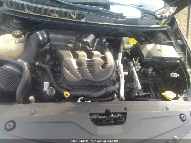 1C3CCCEG9FN557033 Chrysler 200 C