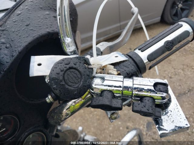 2006 HARLEY-DAVIDSON FLHTCUI 1HD1FCW156Y671595 Photo 10