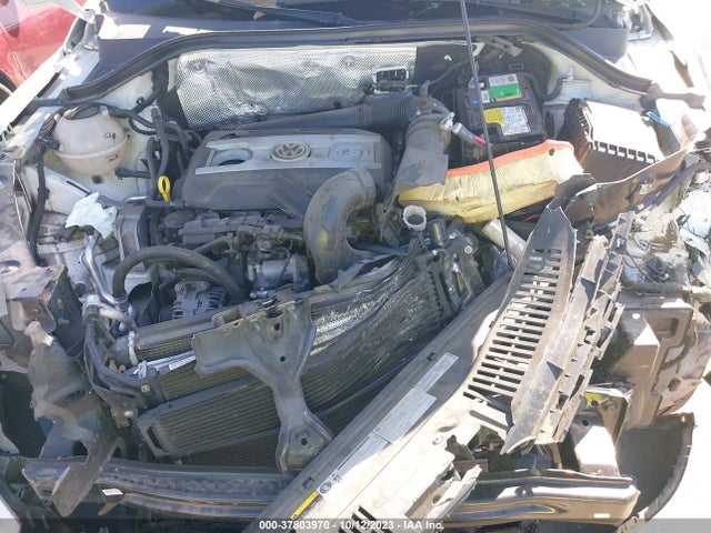 WVGAV7AX3HK006199 Volkswagen TIGUAN
