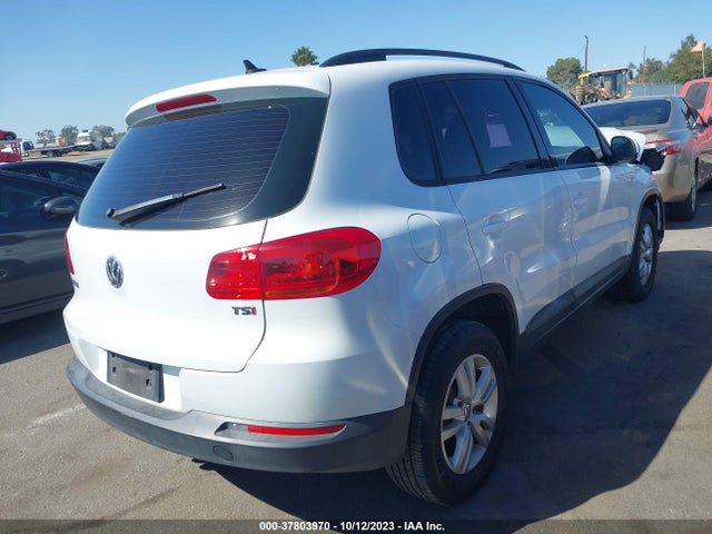 WVGAV7AX3HK006199 Volkswagen TIGUAN
