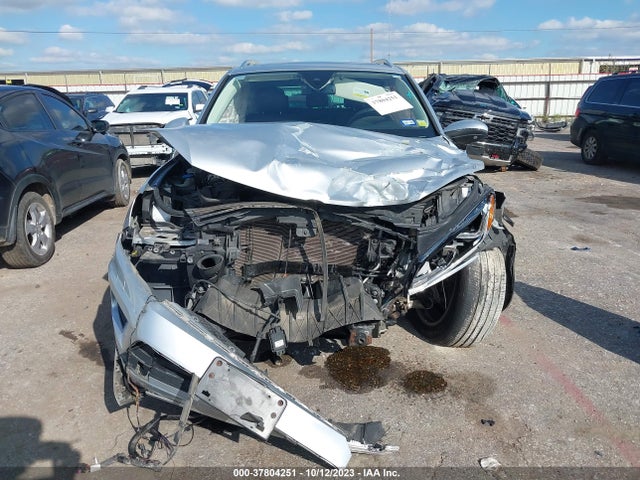 WVGEF9BP6GD008749 Volkswagen Touareg Lux