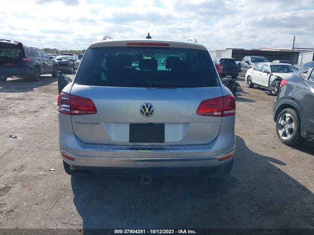 WVGEF9BP6GD008749 Volkswagen Touareg Lux