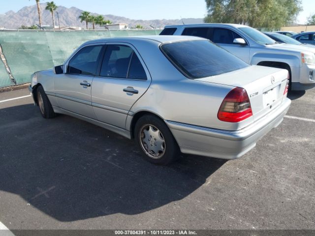 1999 MERCEDES-BENZ C-CLASS WDBHA24G8XA738120 Photo 2