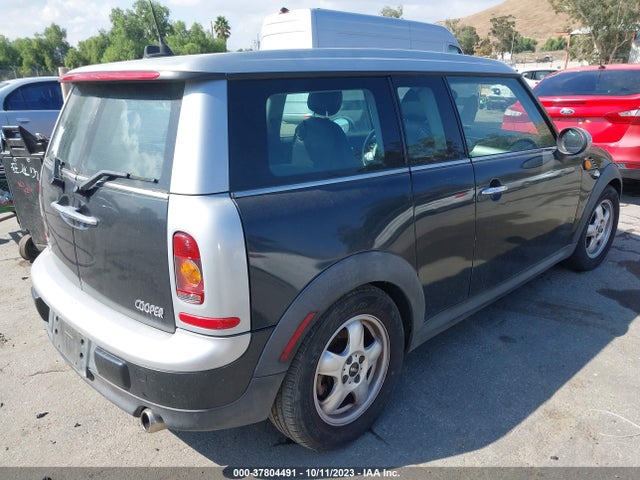 2008 MINI COOPER CLUBMAN WMWML33518TN67746 Photo 3