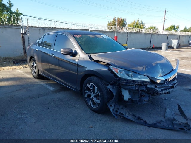 2017 1HGCR2F32HA228640 main image
