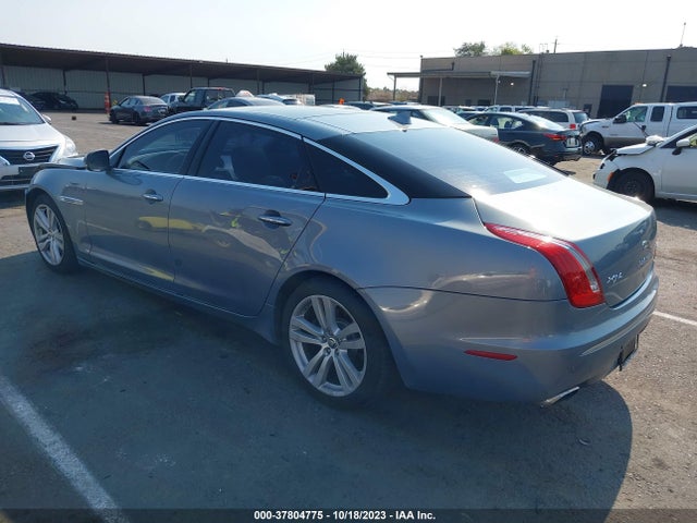 2013 JAGUAR XJ SAJWJ2GD0D8V49069 Photo 2