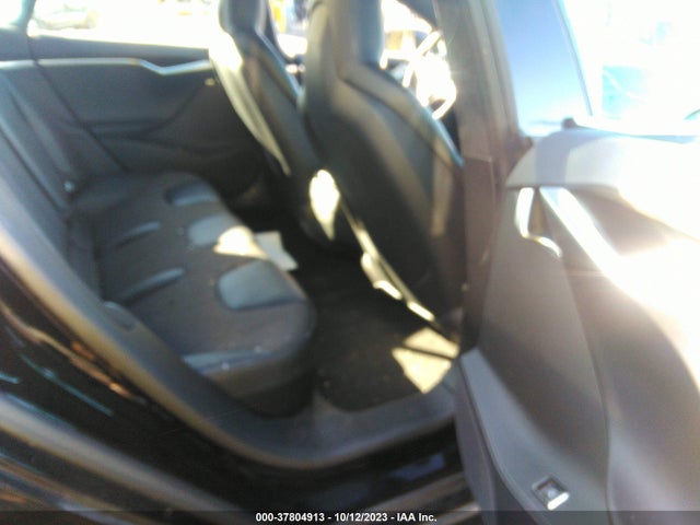 5YJSA1E11GF176239 Tesla Model S 70 Kwh