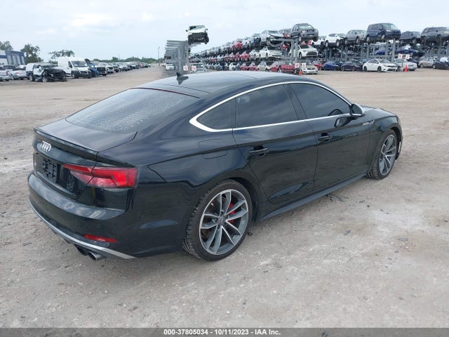 WAUB4CF58JA017218 Audi S5 Sportback Premium Plus