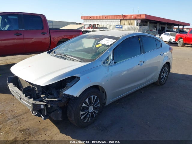 KIA FORTE LX 2017 3KPFK4A71HE052280 Image 2