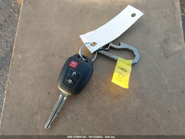 Toyota Prius C One/two/three/four 2016 JTDKDTB37G1133462 Image 11