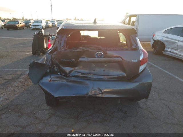 Toyota Prius C One/two/three/four 2016 JTDKDTB37G1133462 Image 16