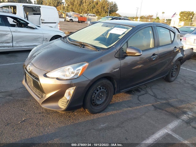 Toyota Prius C One/two/three/four 2016 JTDKDTB37G1133462 Image 2