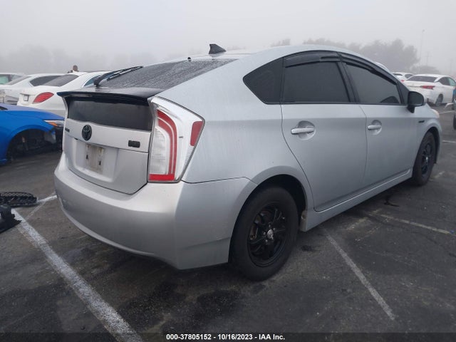 Toyota Prius Four 2015 JTDKN3DU8F0466941 Image 4