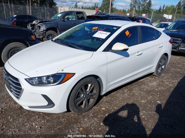Hyundai ELANTRA SE 2017 5NPD84LF5HH174890 Image 2