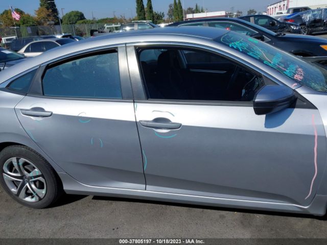 2HGFC2F58GH519711 Honda Civic Sedan Lx