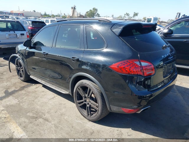 2012 PORSCHE CAYENNE WP1AA2A21CLA08929 Photo 2