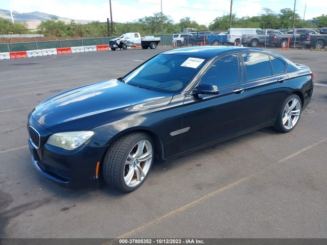 BMW 740I 2015 WBAYA6C5XFGK16297 Image 2