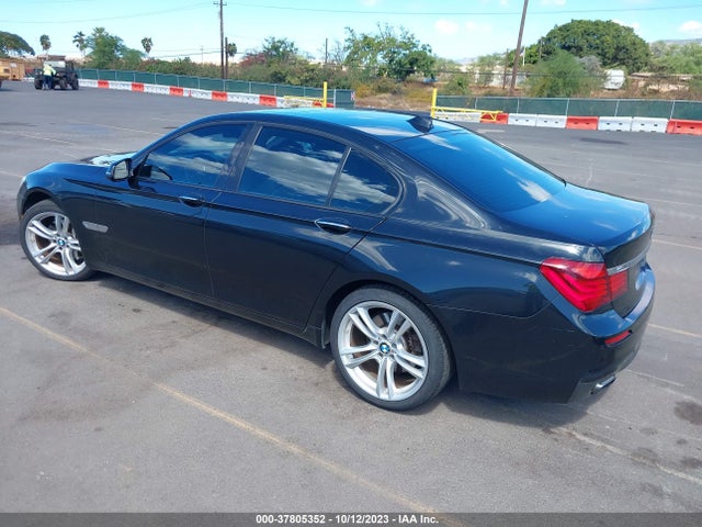 BMW 740I 2015 WBAYA6C5XFGK16297 Image 3