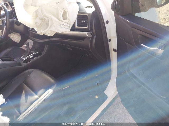 Toyota Highlander Xle 2016 5TDKKRFH4GS176237 Image 5