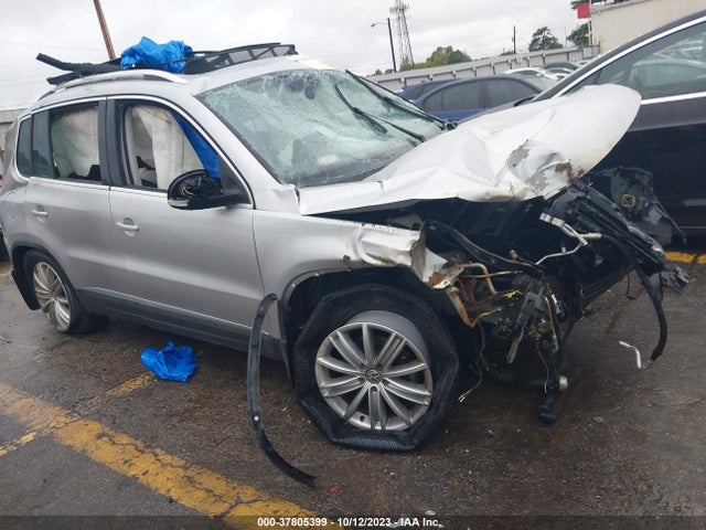 2016 VOLKSWAGEN TIGUAN SE VIN: WVGAV7AX8GW509914