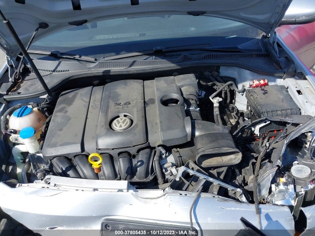 WVWDB7AJ9EW000899 Volkswagen Golf 2.5l