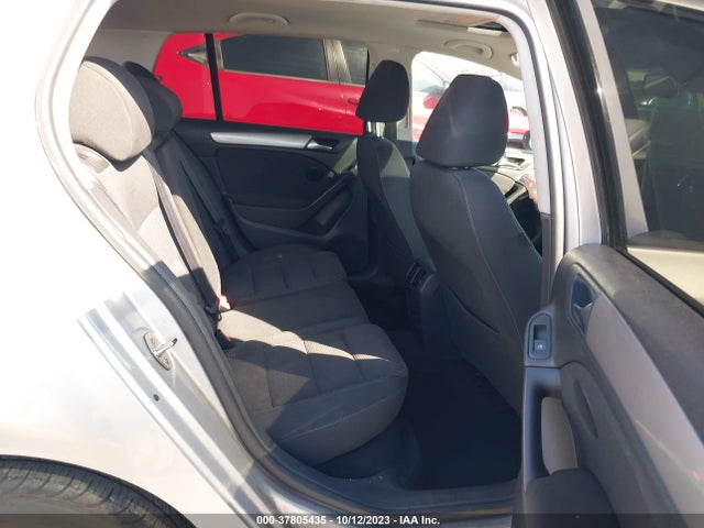WVWDB7AJ9EW000899 Volkswagen Golf 2.5l