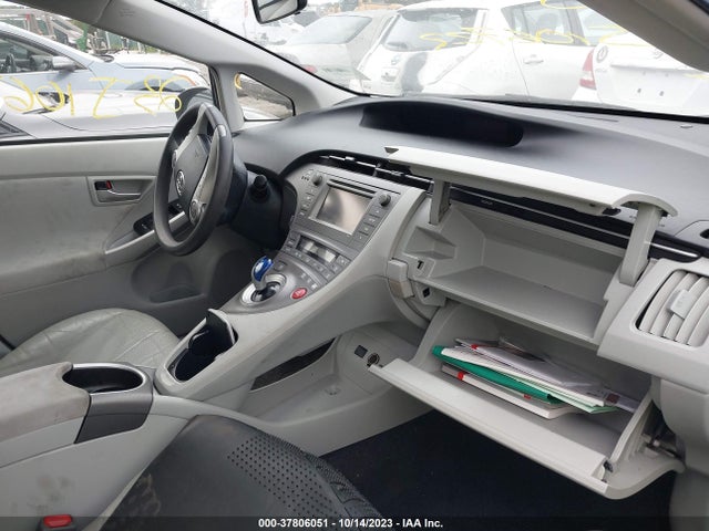 Toyota Prius Four/five/three/one/two 2014 JTDKN3DU6E1744938 Image 5