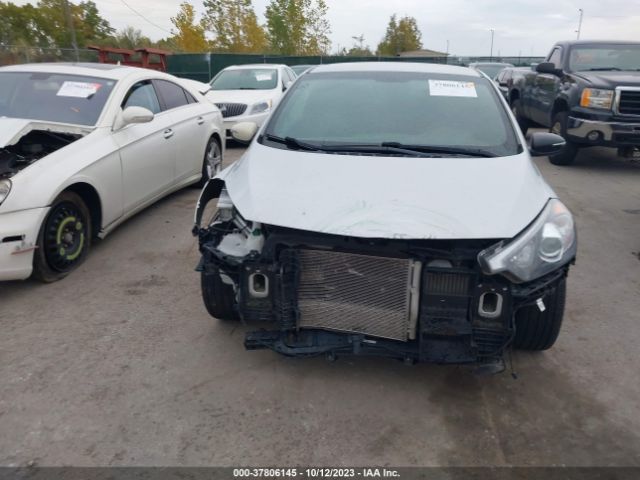 KNAFZ6A32G5660322 KIA Forte Koup Sx
