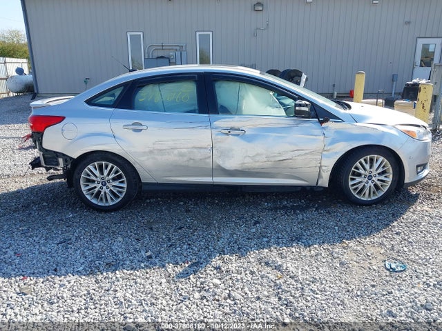 2017 FORD FOCUS TITANIUM VIN: 1FADP3J26HL339991