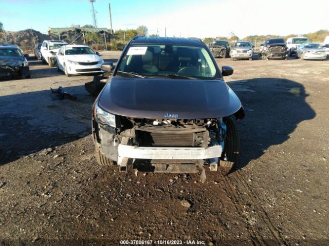 3C4NJDBB8JT142576 Jeep Compass Latitude
