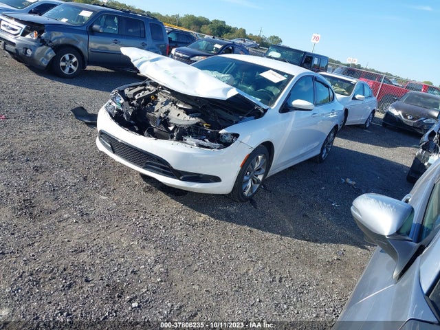 1C3CCCBB4GN129929 Chrysler 200 S
