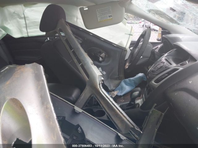 1FADP3F23EL428650 Ford FOCUS SE