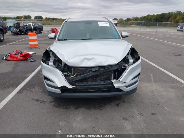 Hyundai Tucson Se Plus 2017 KM8J33A49HU558881 Image 13