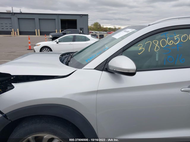 Hyundai Tucson Se Plus 2017 KM8J33A49HU558881 Image 12