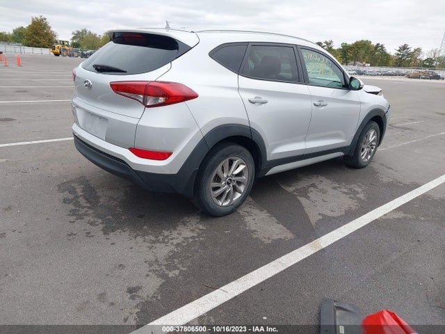 Hyundai Tucson Se Plus 2017 KM8J33A49HU558881 Image 4