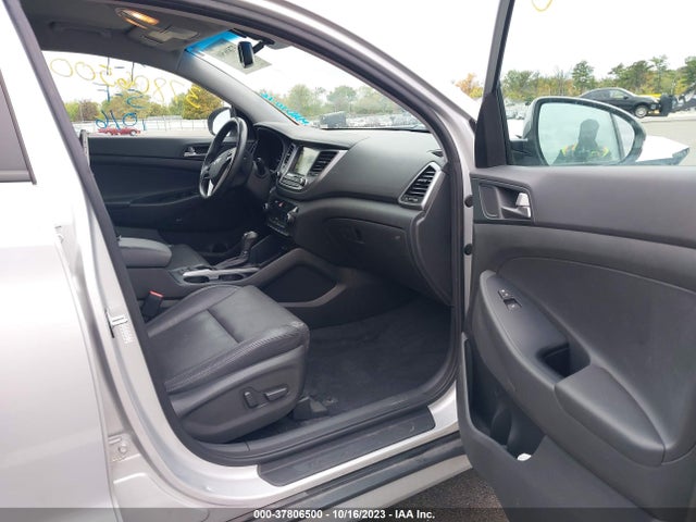 Hyundai Tucson Se Plus 2017 KM8J33A49HU558881 Image 5