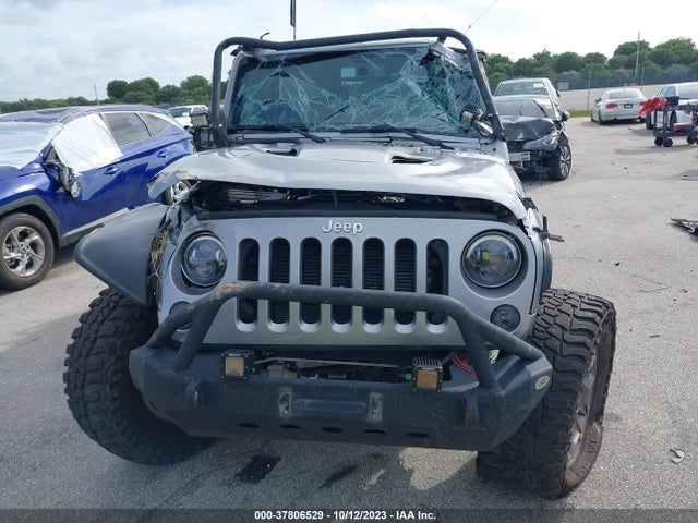 1C4BJWFG8EL253702 Jeep Wrangler Unlimited Rubicon