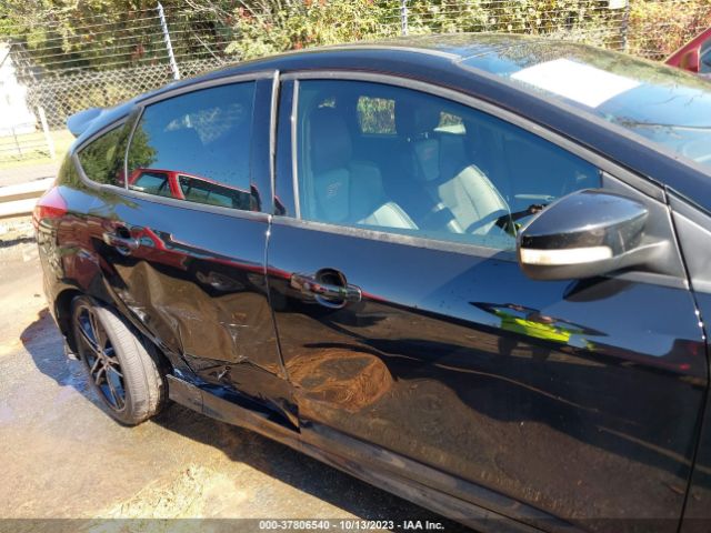 1FADP3L92GL223924 Ford FOCUS ST