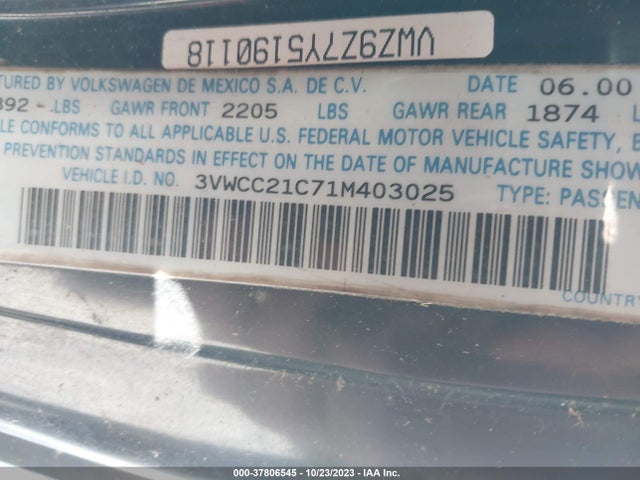 2001 VOLKSWAGEN NEW BEETLE GLS VIN: 3VWCC21C71M403025