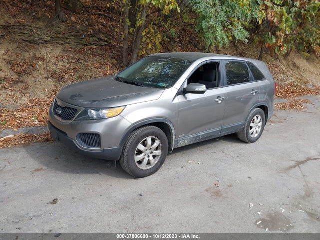 2013 KIA SORENTO LX VIN: 5XYKTDA60DG408959