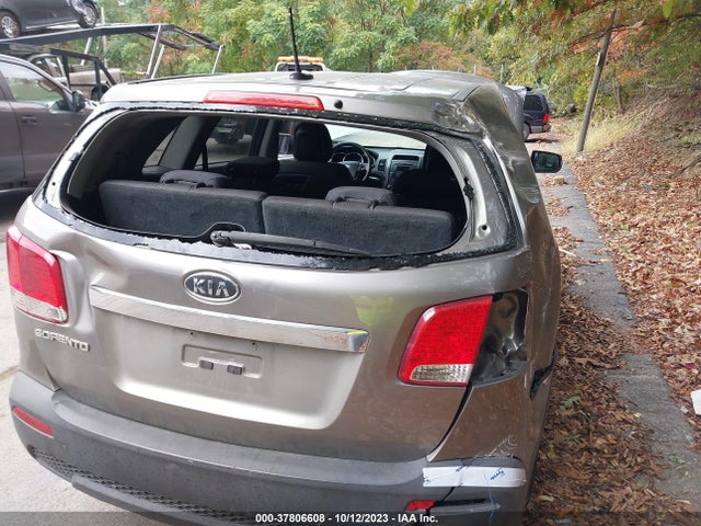 2013 KIA SORENTO LX VIN: 5XYKTDA60DG408959