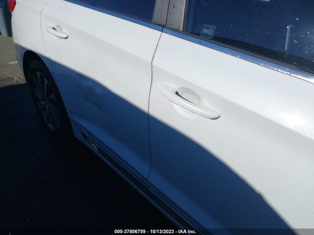 2015 HYUNDAI SONATA SPORT VIN: 5NPE34AF8FH036005