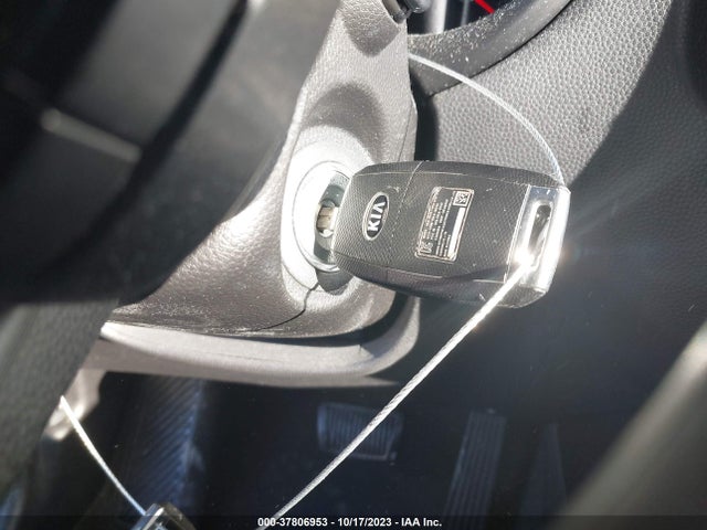 KIA SOUL + 2014 KNDJP3A52E7728896 Image 11