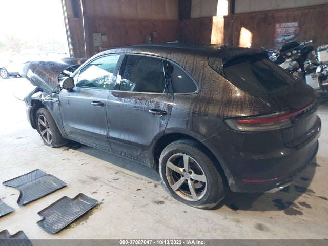 2021 PORSCHE MACAN WP1AA2A58MLB02740 Photo 2
