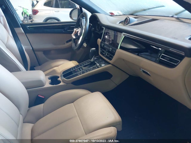 2021 PORSCHE MACAN WP1AA2A58MLB02740 Photo 4