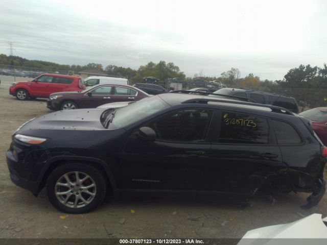 1C4PJLAB2GW230319 Jeep Cherokee Sport