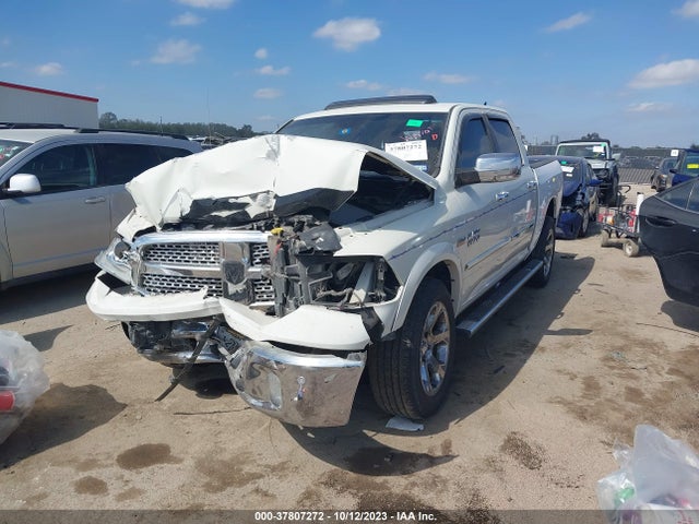 RAM 1500 Laramie 2016 1C6RR7NT1GS272944 Image 2