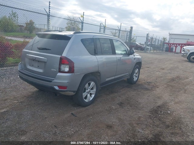 1C4NJDEB6FD370942 Jeep Compass Latitude