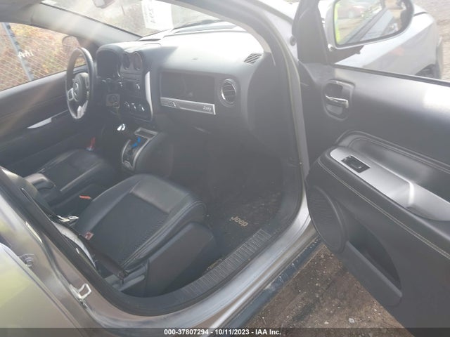 1C4NJDEB6FD370942 Jeep Compass Latitude
