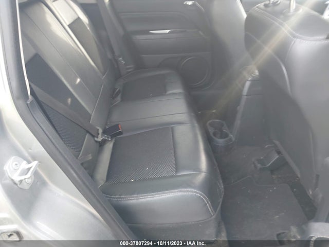 1C4NJDEB6FD370942 Jeep Compass Latitude